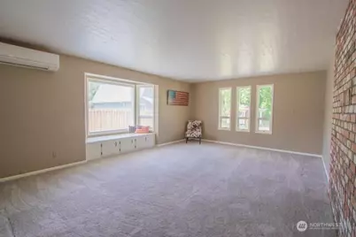 1015 W Fifth Street, Centralia, WA 98531 - Photo 4