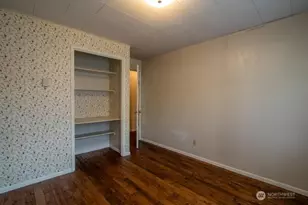 1015 W 5th St, Centralia, WA 98531 - Photo 12