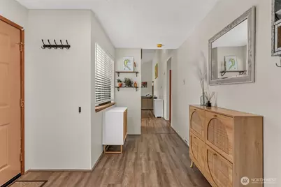 8407 18th Avenue W #11-205, Everett, WA 98204 - Photo 4