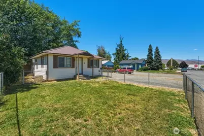 1012 Yale Avenue, Wenatchee, WA 98801 - Photo 6