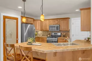 14027 SE 278th St, Kent, WA 98042 - Photo 14