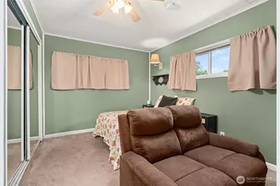 829 Jackson Avenue, Raymond, WA 98577 - Photo 14