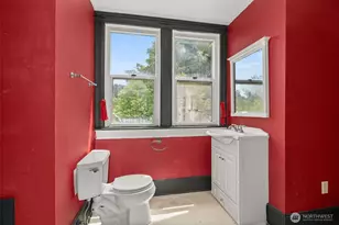 212 Alder St, South Bend, WA 98586 - Photo 16