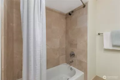 511 100th Avenue NE #109, Bellevue, WA 98004 - Photo 24