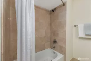 511 100th Ave NE, Bellevue, WA 98004 - Photo 24