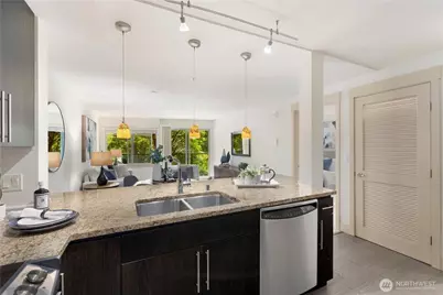 511 100th Avenue NE #109, Bellevue, WA 98004 - Photo 8
