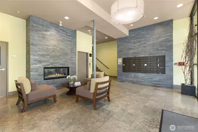 511 100th Avenue NE #109, Bellevue, WA 98004 - Photo 2