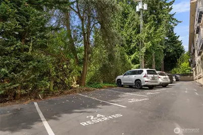 511 100th Avenue NE #109, Bellevue, WA 98004 - Photo 34