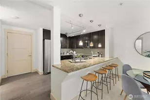 511 100th Ave NE, Bellevue, WA 98004 - Photo 10