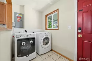 12647 2nd Ave S, Burien, WA 98168 - Photo 14