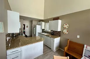 107 S Schafer St, Wenatchee, WA 98801 - Photo 2
