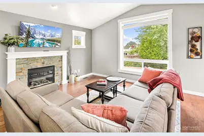 21410 40th Court W, Mountlake Terrace, WA 98043 - Photo 6