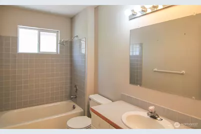 2961 Riviera Boulevard, Malaga, WA 98828 - Photo 14