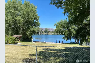 2961 Riviera Boulevard, Malaga, WA 98828 - Photo 26