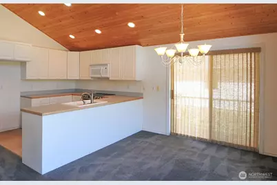 2961 Riviera Boulevard, Malaga, WA 98828 - Photo 6