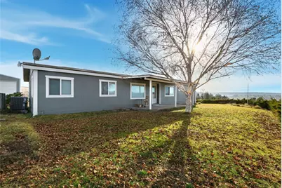 401 Clemans View Road, Selah, WA 98942 - Photo 2