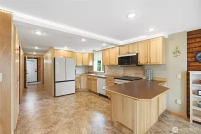 840 Wolverine Place, Camano Island, WA 98282 - Photo 10