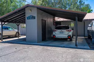 420 N Keller Ave, East Wenatchee, WA 98802 - Photo 2