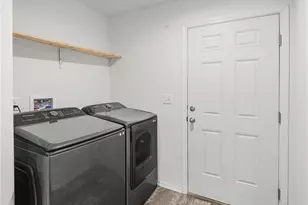 2716 Vantage Ave SW, Olympia, WA 98512 - Photo 12