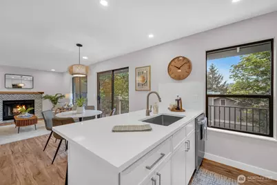 11701 100th Avenue NE #4, Kirkland, WA 98034 - Photo 6