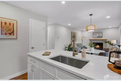11701 100th Avenue NE #4, Kirkland, WA 98034 - Photo 10