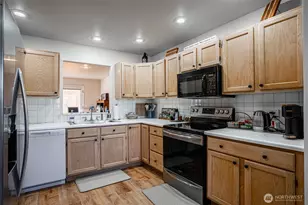 433 W Webster Ave, Chelan, WA 98816 - Photo 14
