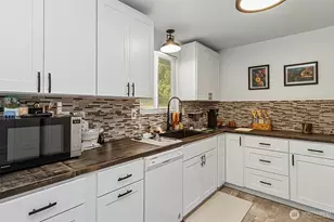 9010 9th Pl SE, Lake Stevens, WA 98258 - Photo 10