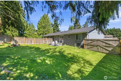 9010 9th Place SE, Lake Stevens, WA 98258 - Photo 22