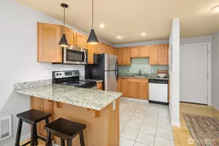 705 E Republican St, Seattle, WA 98102 - Photo 8