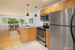 705 E Republican St, Seattle, WA 98102 - Photo 10