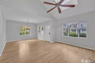 2414 88th Drive NE, Lake Stevens, WA 98258 - Photo 4