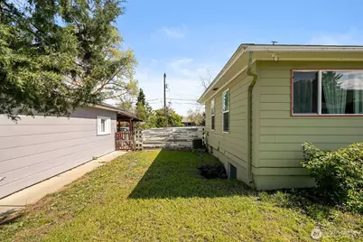 1119 Fuller Street, Wenatchee, WA 98801 - Photo 22