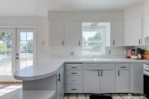 1119 Fuller St, Wenatchee, WA 98801 - Photo 10
