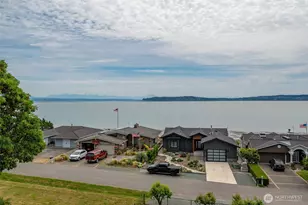 2123 Stoney Beach Ln, Oak Harbor, WA 98277 - Photo 4
