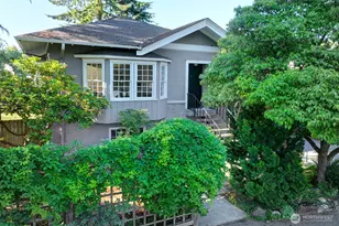 2112 N 132nd St, Seattle, WA 98133 - Photo 2