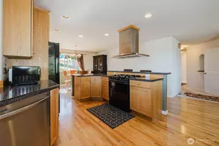 221 Farragut Ave, Port Orchard, WA 98366 - Photo 32