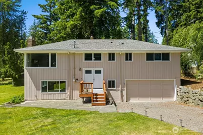 15811 205th Avenue SE, Renton, WA 98059 - Photo 2