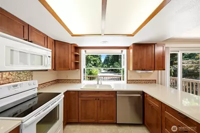 5625 138th Street NW, Gig Harbor, WA 98332 - Photo 8