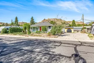 1308 S Poe, Wenatchee, WA 98801 - Photo 2