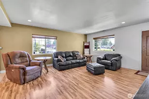 1519 95th St E, Tacoma, WA 98445 - Photo 6