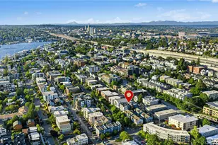 2014 Yale Ave. E., Seattle, WA 98102 - Photo 2