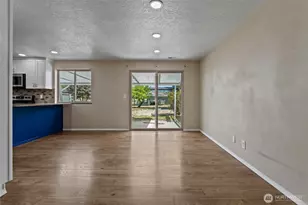 2301 120th St E, Tacoma, WA 98445 - Photo 8