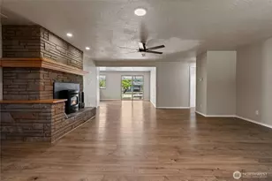 2301 120th St E, Tacoma, WA 98445 - Photo 4