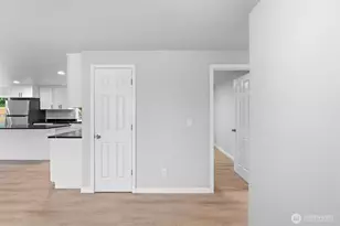 703 NW 117th St, Vancouver, WA 98685 - Photo 12