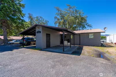 460 N Keller Avenue #A & B, East Wenatchee, WA 98802 - Photo 1