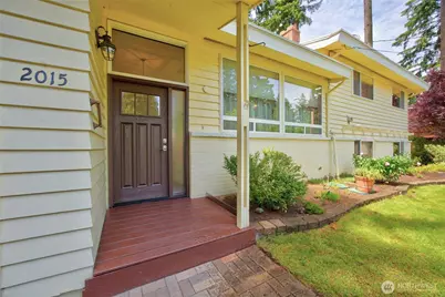 2015 152nd Place SE, Bellevue, WA 98007 - Photo 4