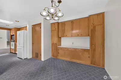 2015 152nd Place SE, Bellevue, WA 98007 - Photo 14