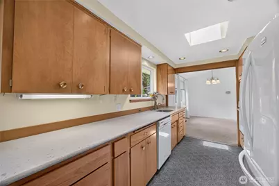 2015 152nd Place SE, Bellevue, WA 98007 - Photo 12
