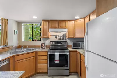 15123 Sunwood Boulevard #GG33, Tukwila, WA 98188 - Photo 4