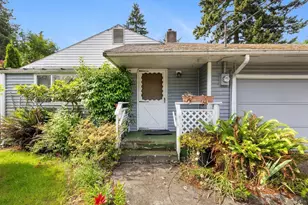 2345 N 130th St, Seattle, WA 98133 - Photo 2
